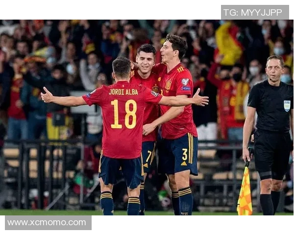 拿玻里与苏黎世的激烈对决揭示足球战术与球队风格的精彩碰撞